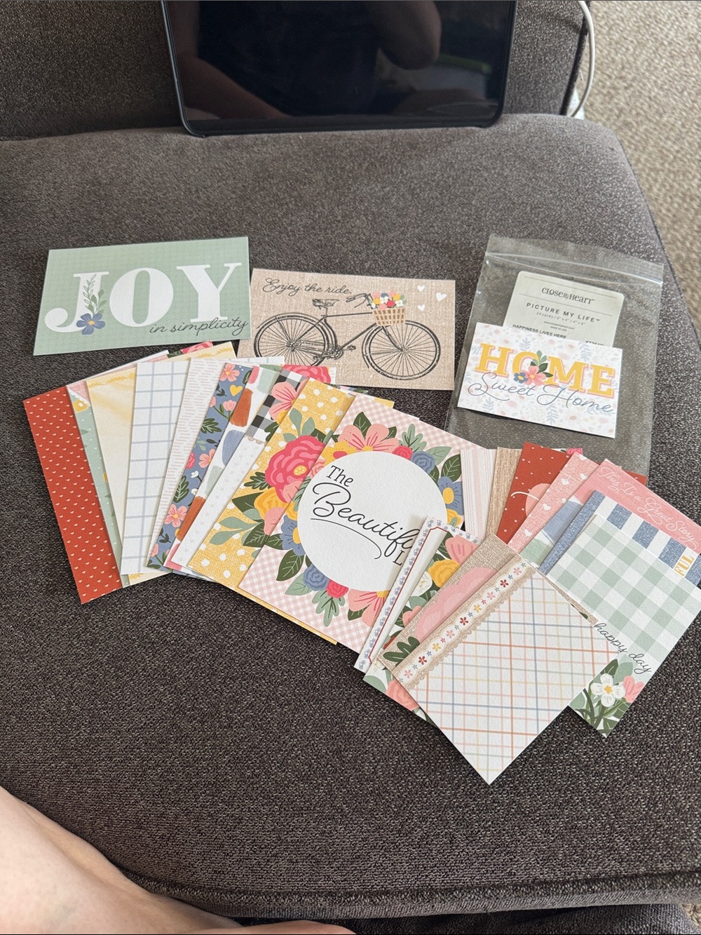 Floral & Plaid Mini Scrapbook Card Pack in Multi-Color by - Picture 1 of 4
